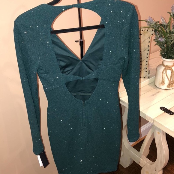 City Studio Womens Green Glitter Long Sleeve V Neck Short Body Con dress… - Picture 9 of 16